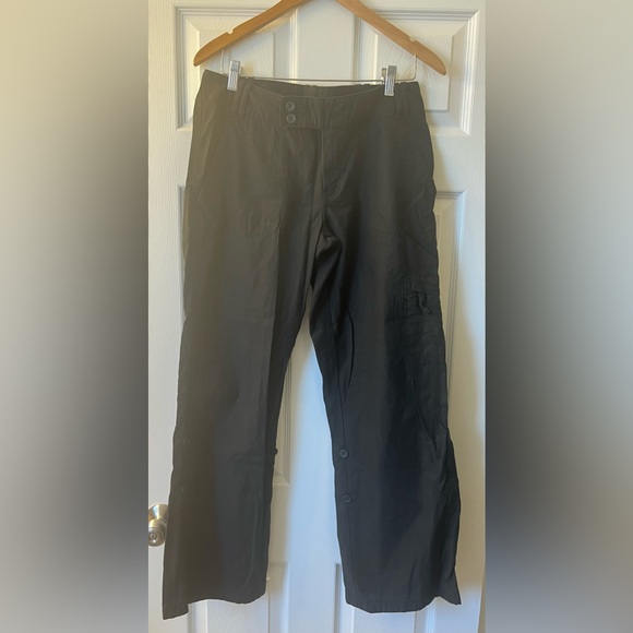 The North Face hiking cargo outdoor pants size 12 - Picture 11 of 16